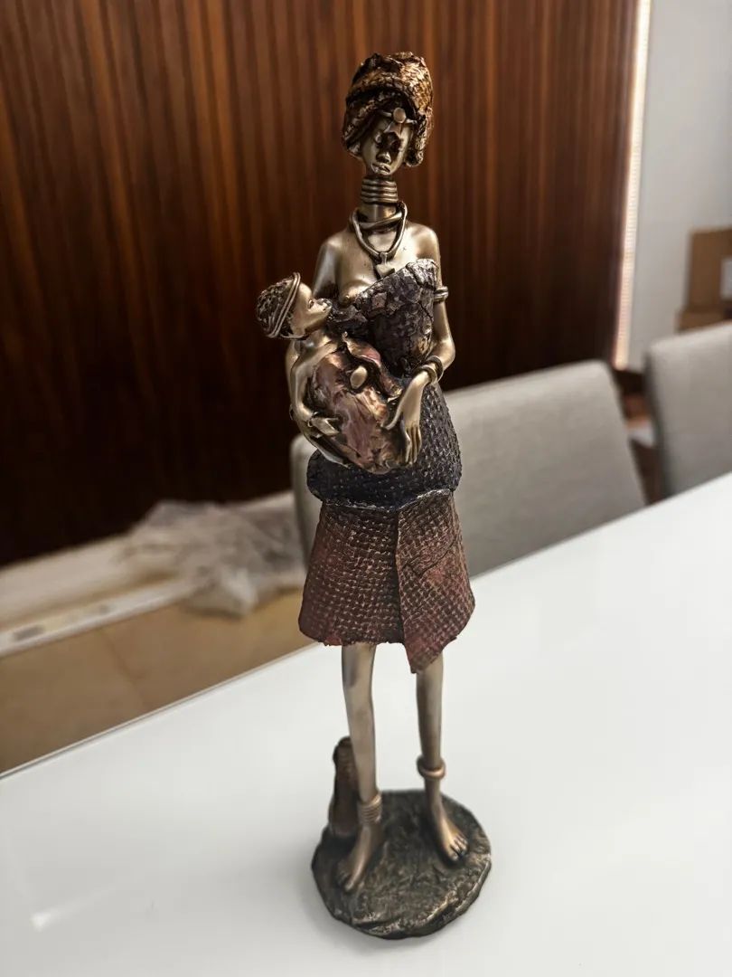 Esculturas Mulheres Africanas em resina (4 peças) - Foto 5