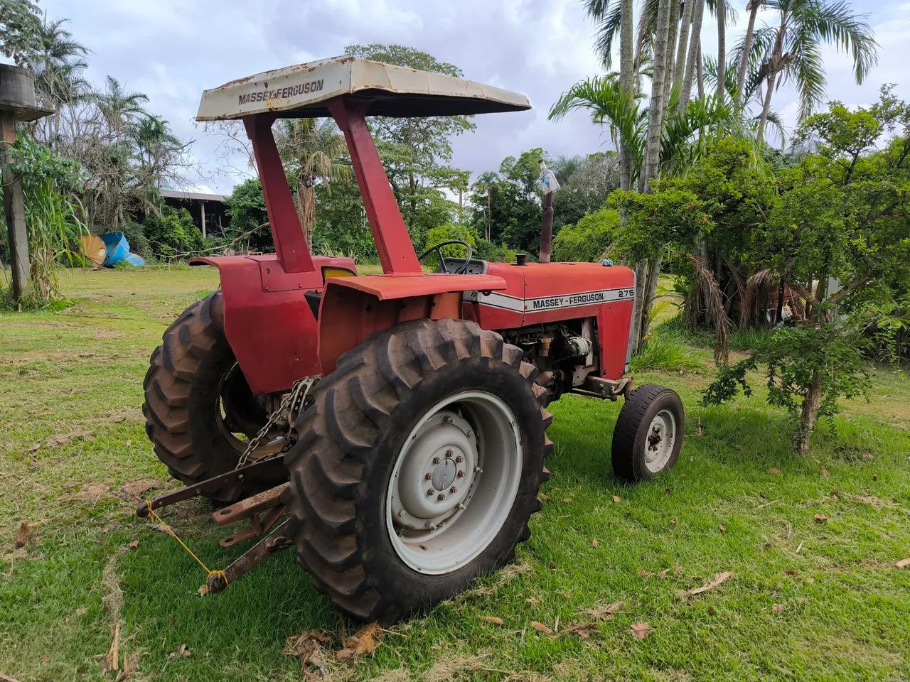 Trator Massey Ferguson 275
