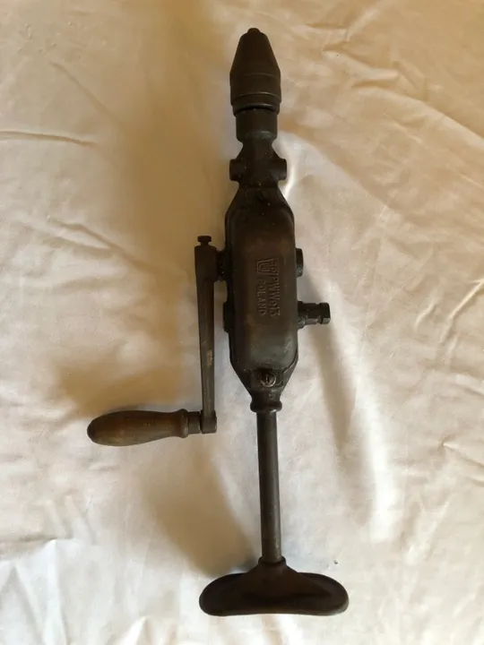 furadeira manual polonesa pww e13 duas velocidades - antiguidade anos 40/50