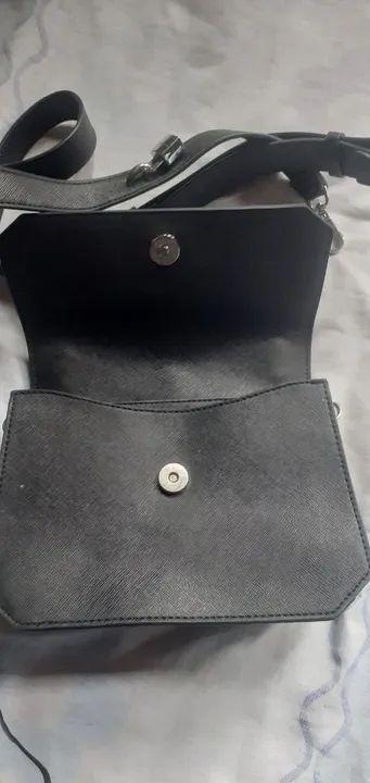 Bolsa Guess 2 linha perfeita estado nova sem uso e bolsa de mãos 2 em 1 - Foto 4