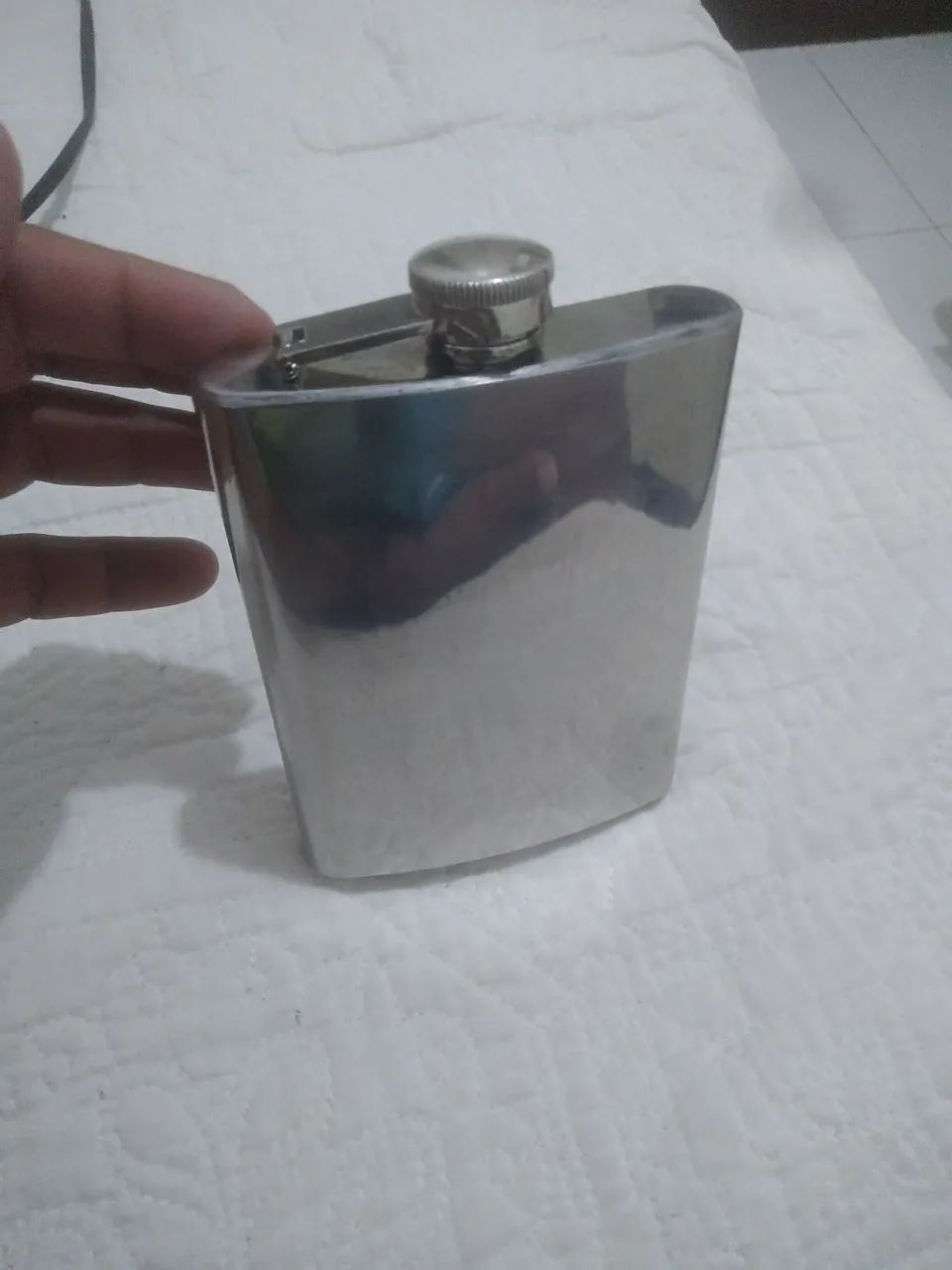 Cantil de whisky 64573484963459124