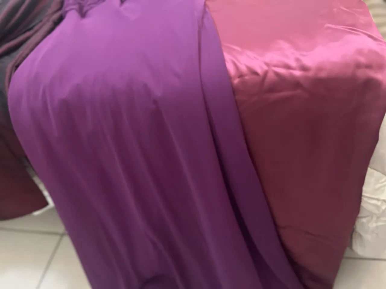 Vestidos de festa lilás, marsala. - Foto 4
