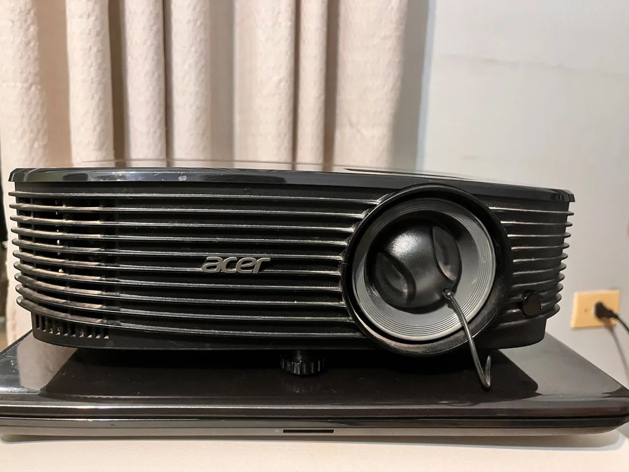 Projetor ACER x1123h