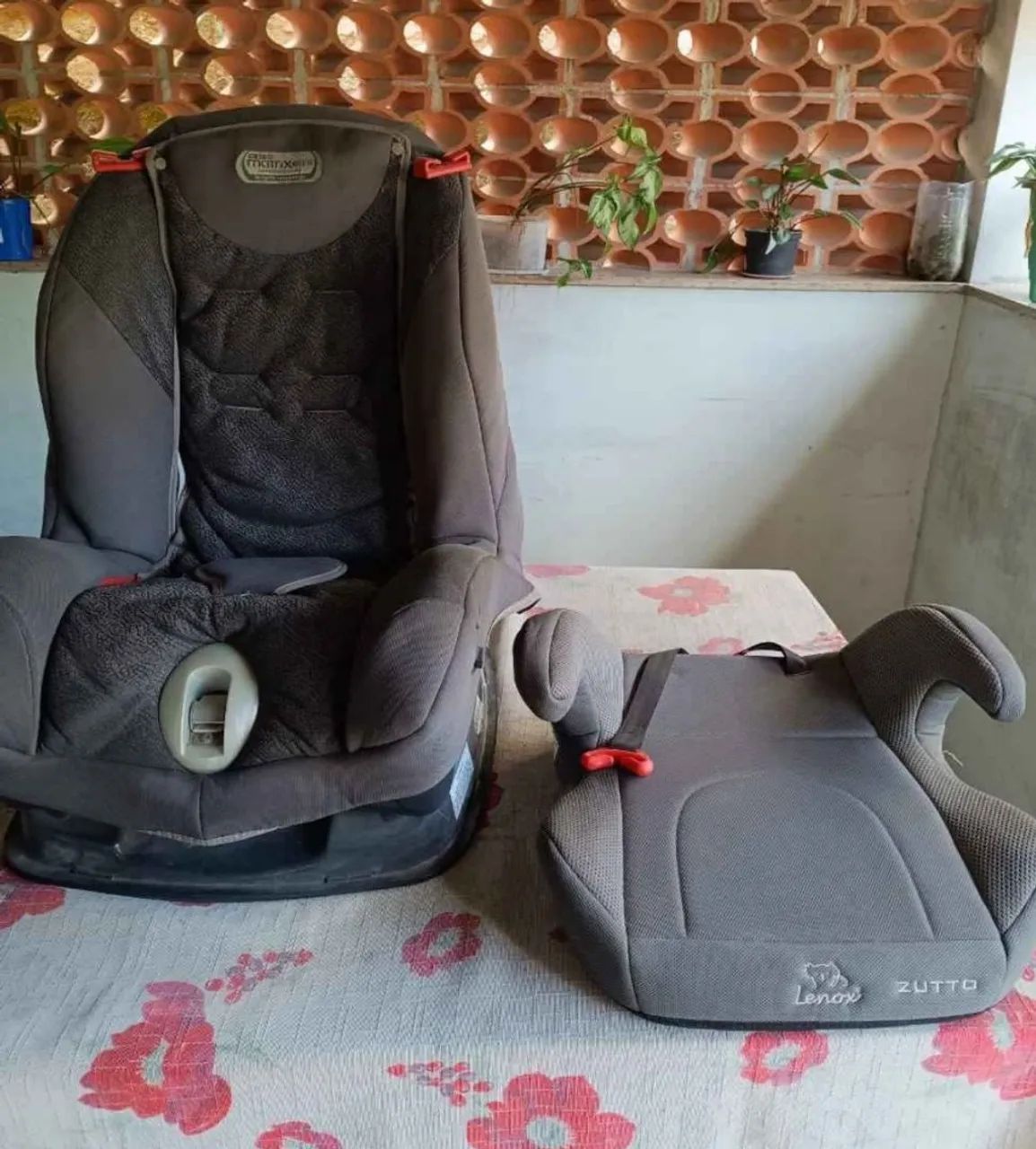 Cadeirinha de bebê - Bebê conforto + Cadeirinha para carro