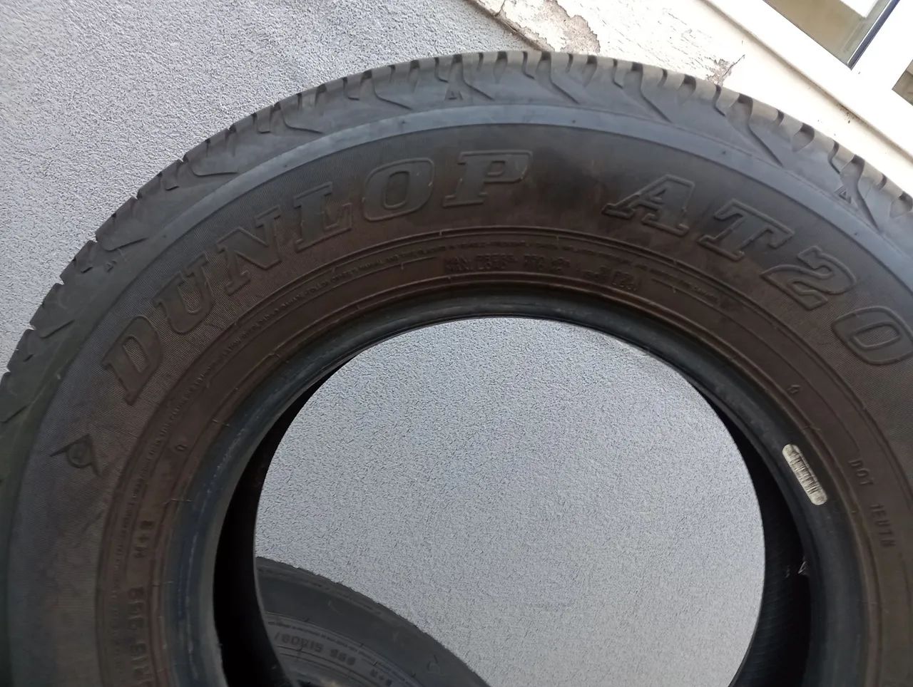 Pneus Dunlop AT20 195 80 15 195/80/15 SUZUKI JIMNY - Foto 4