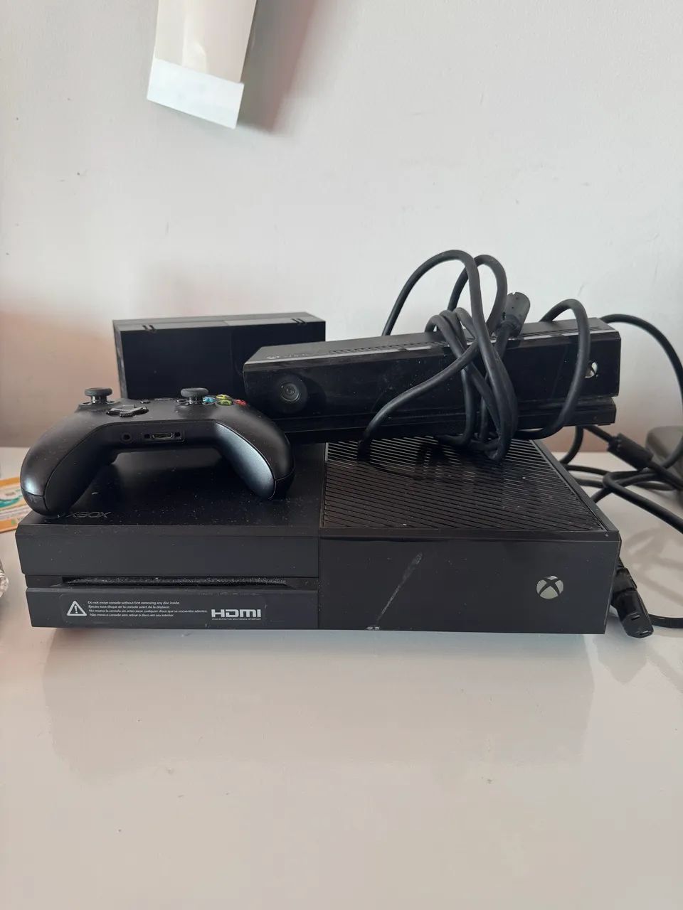 X Box One com Kinect e 1 controle - Pouquíssimo usado - Foto 4