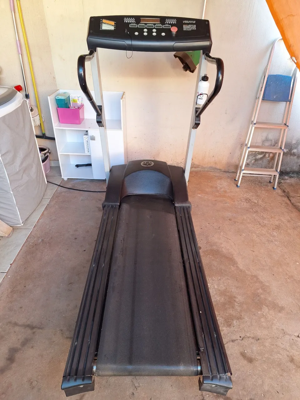 Esteira Eletrônica para Exercícios
