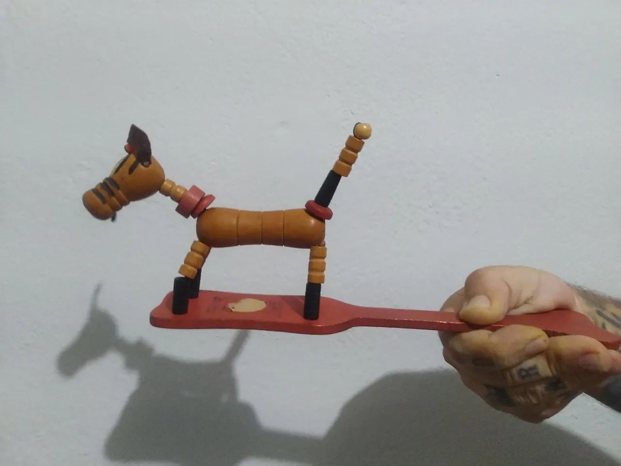 Brinquedo de madeira articulado antigo anos 40 raro - Foto 2