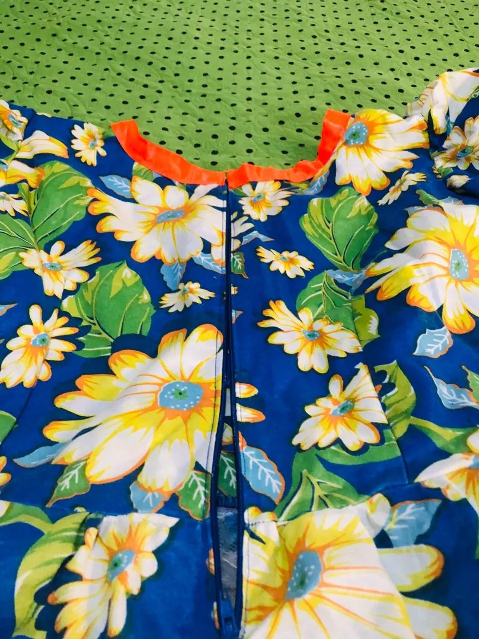 Vestido Junino Floral com Detalhes Vibrantes - Foto 2