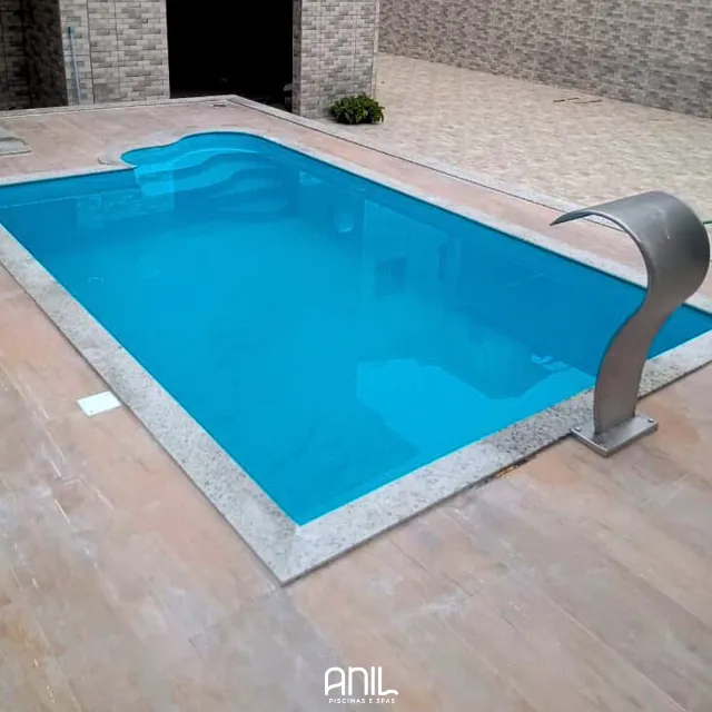 Piscina 4,80 metros com maquinário média em minas gerais
