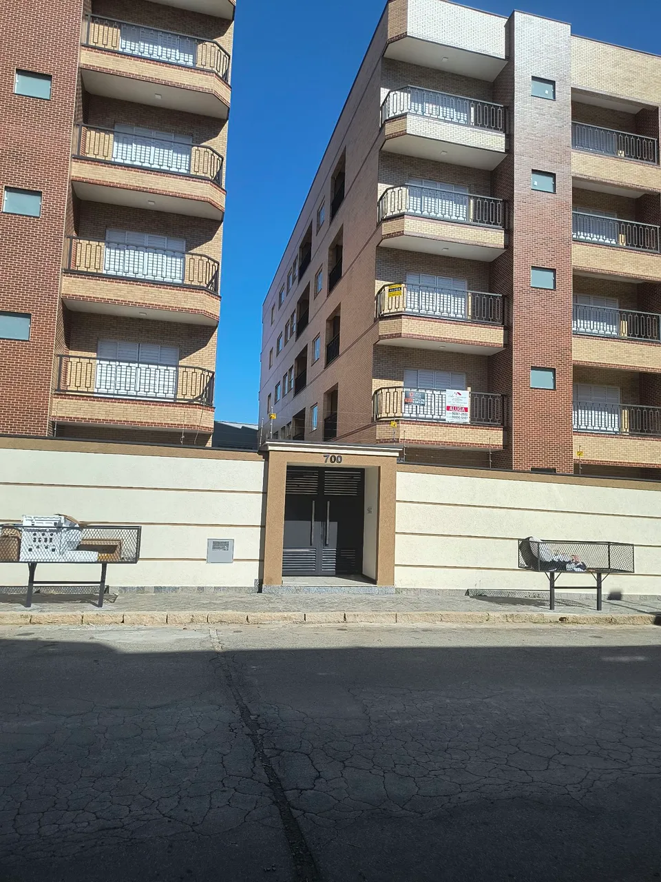 Alugo apartamento no Jd dos Estados