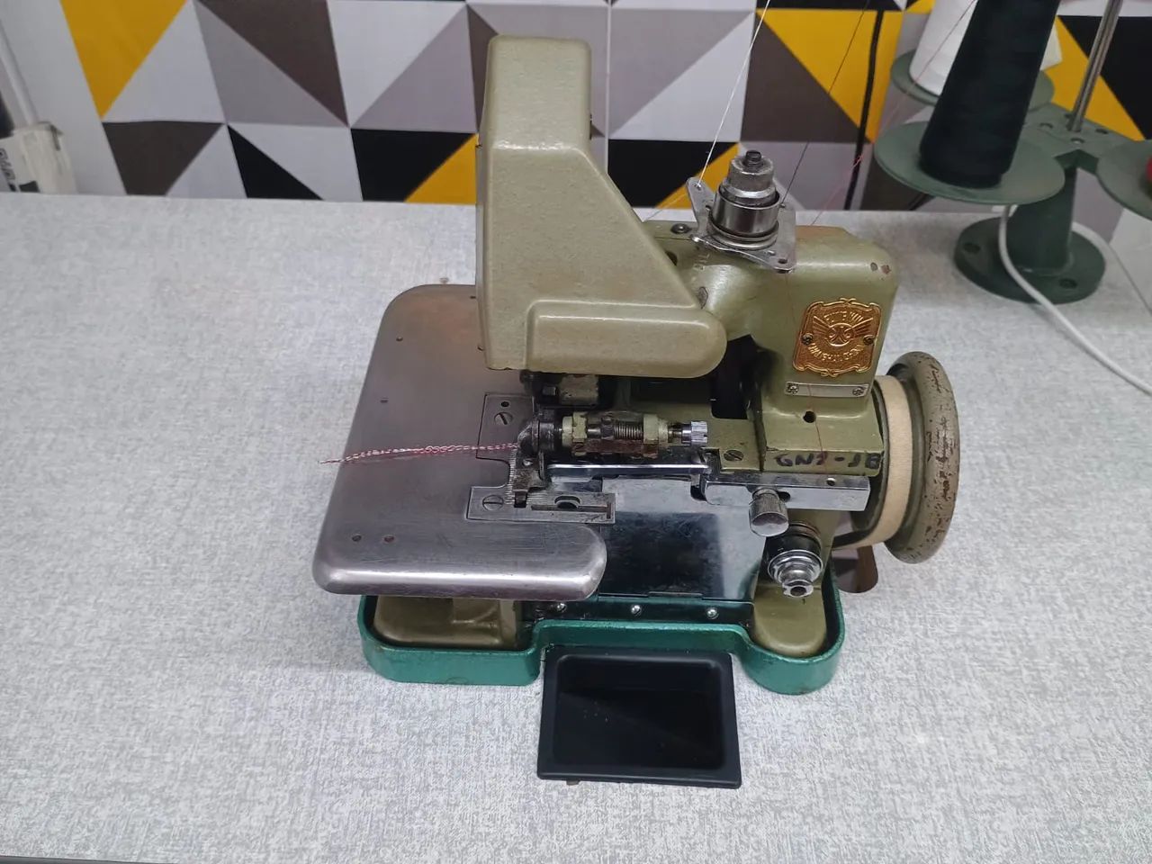 Máquina overloque semi industrial  - Foto 3