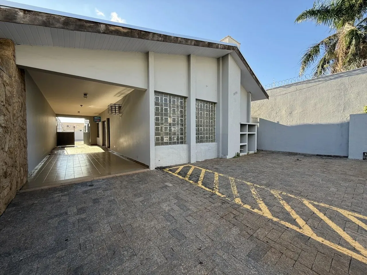 Comercial para Venda em Presidente Prudente, Vila Nova, 2 banheiros, 4 vagas
