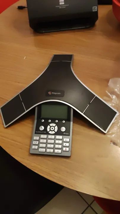 Duas unidades Telefone IP Conferência Polycom SoundStation IP 7000  - Foto 6