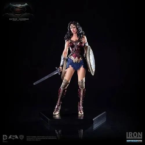 Mulher Maravilha - BvS - 1/10 Iron Studios