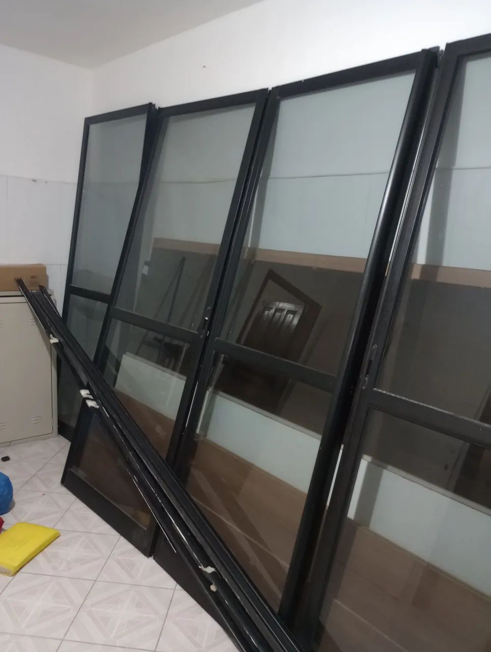 Portas em Alumínio Preto, de correr Alcoa - Foto 3