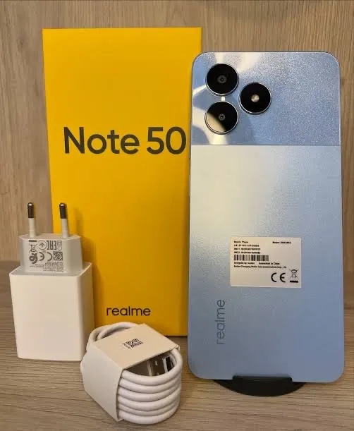 Vendo o telefone novo lacrado interessado fala comigo promoção