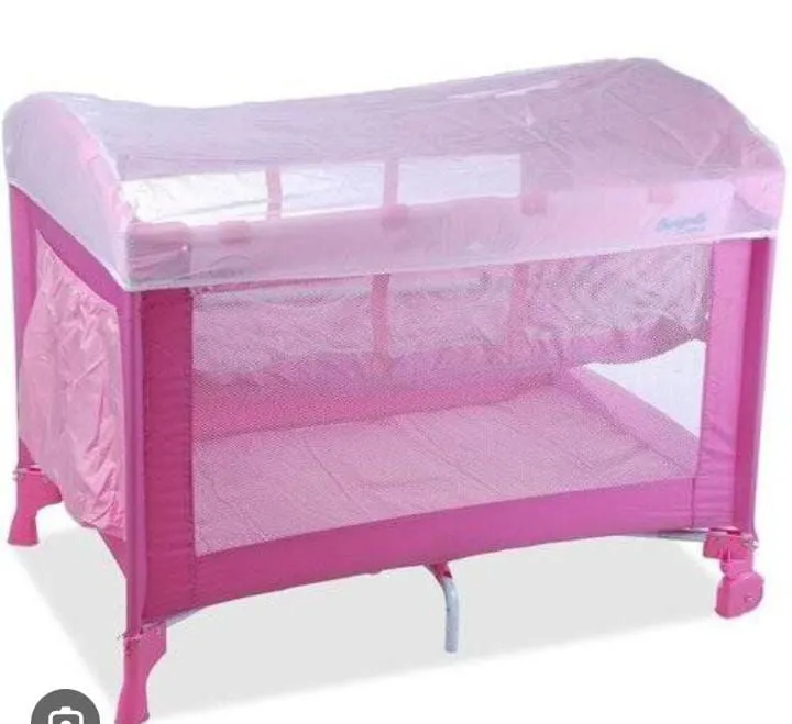 Berço Portátil Rosa com Mosquiteiro