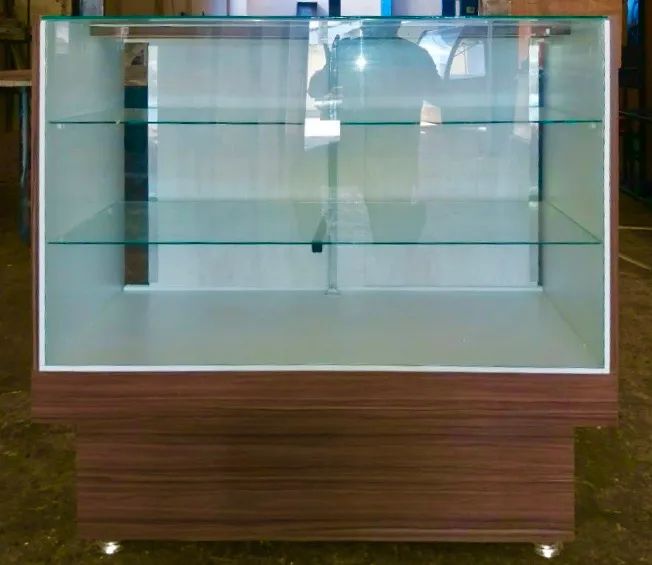 Balcão expositor de pães 