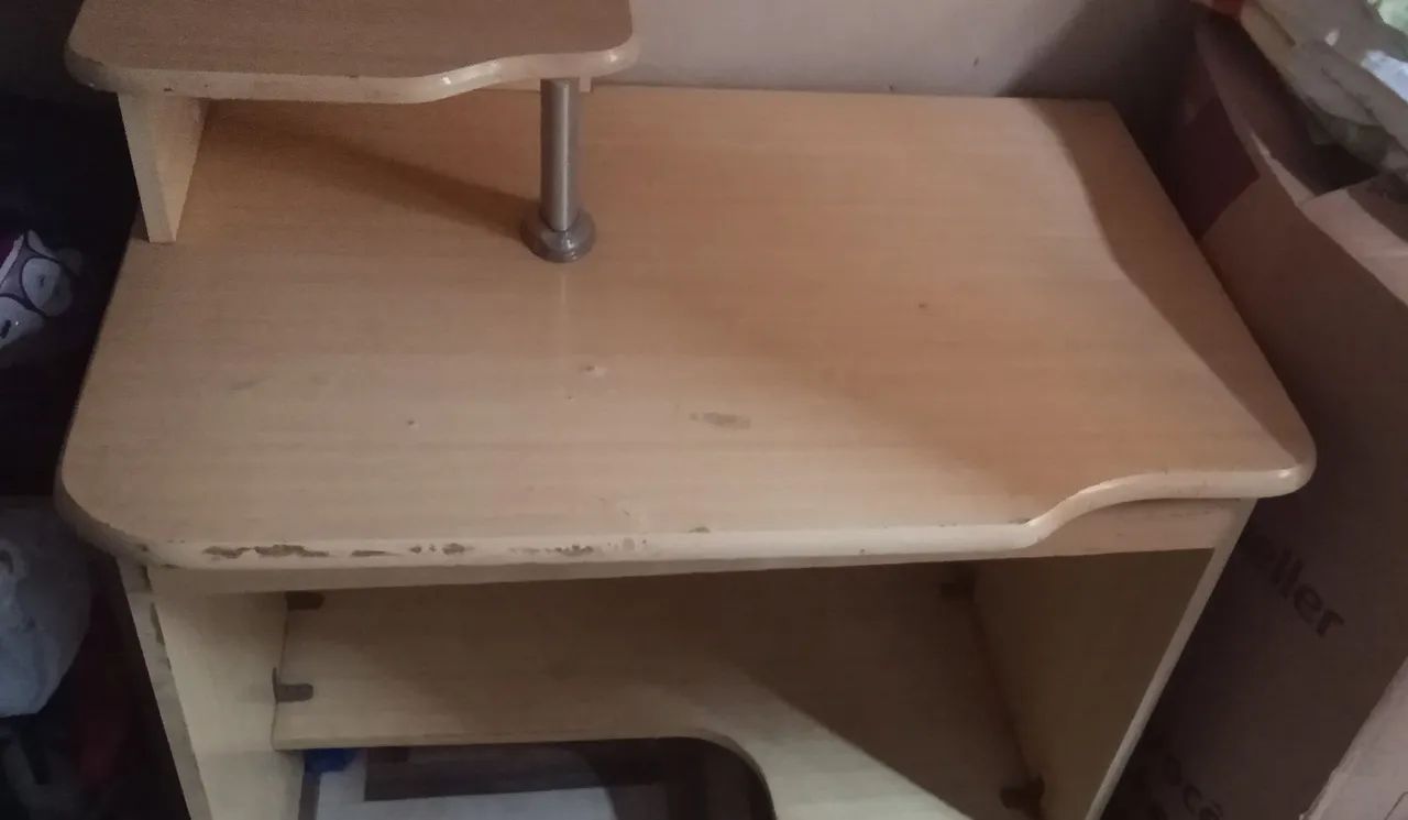 PC Desk64840781298179120