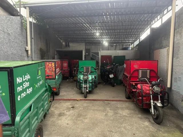 Triciclo Elétrico com Caçamba e Baú - Foto 5