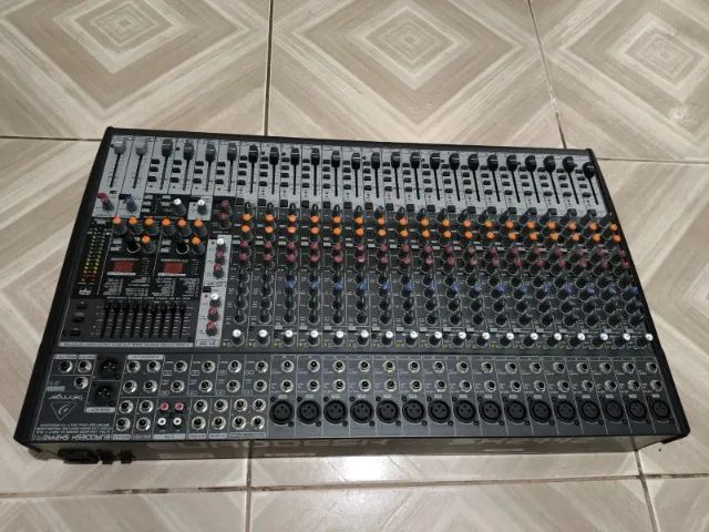 Mesa Console Behringer SX2442FX Eurodesk de mistura<br>