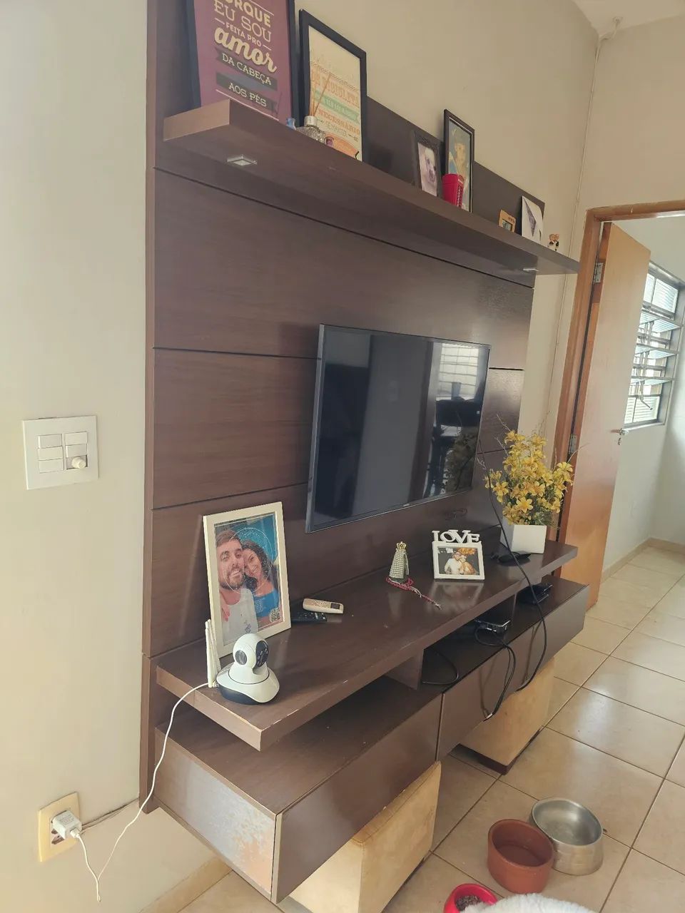 Conjunto painel tv e espelhos64520807187458123