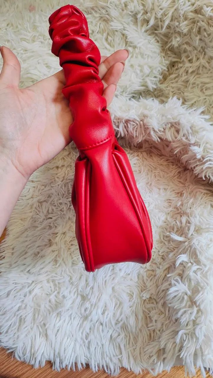 Bolsa com alça franzida  - Foto 6