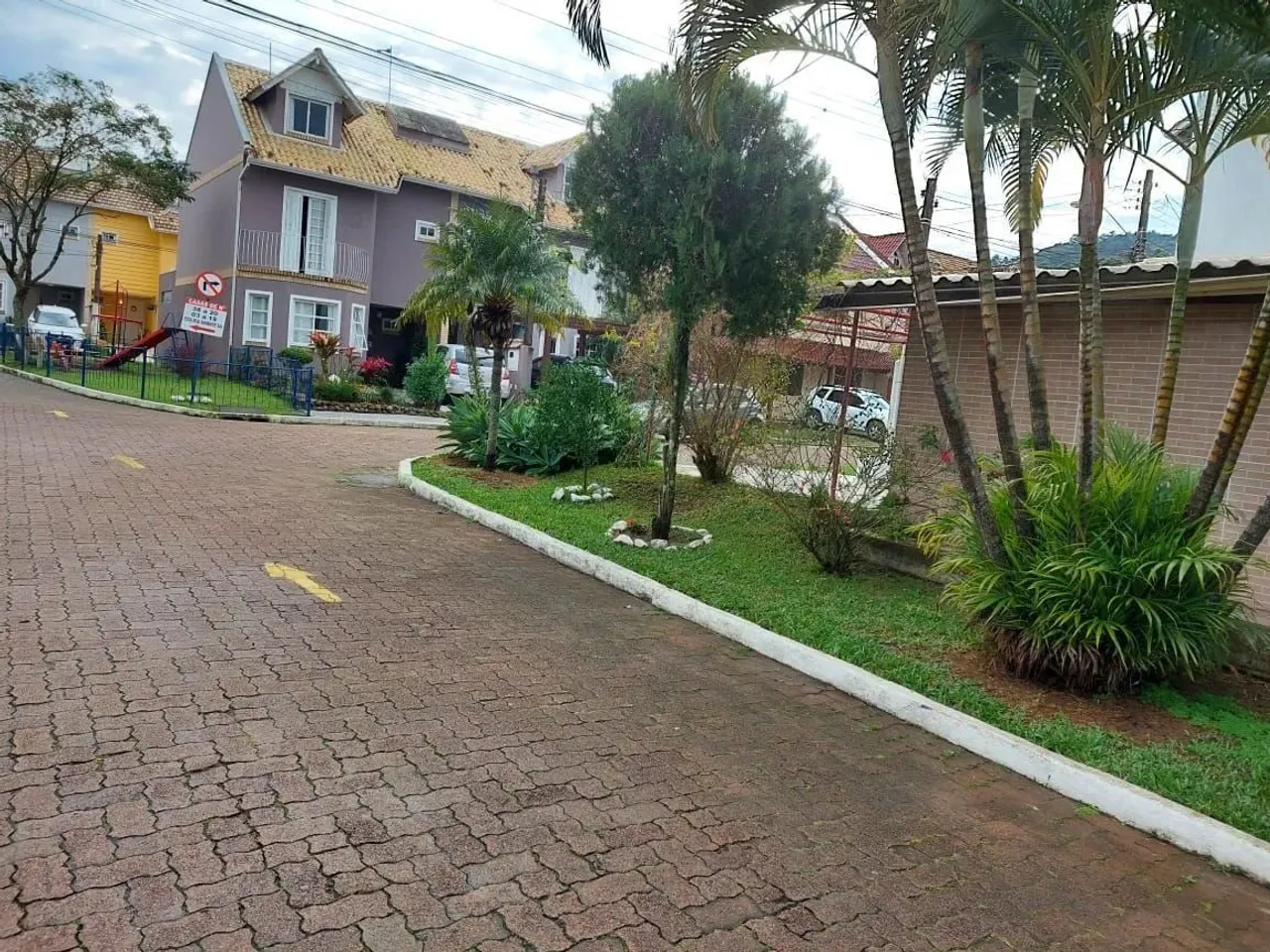 BARBADA ÚLTIMO TERRENO LIVRE EM CONDOMÍNIO COM BELAS CASAS
