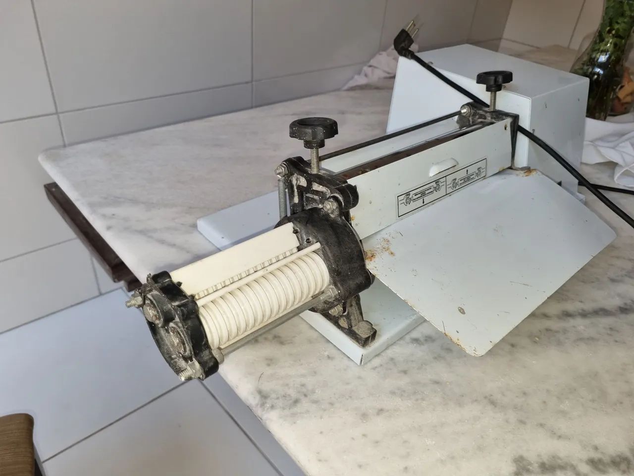 Laminadora de Massa Eletrica  - Foto 2