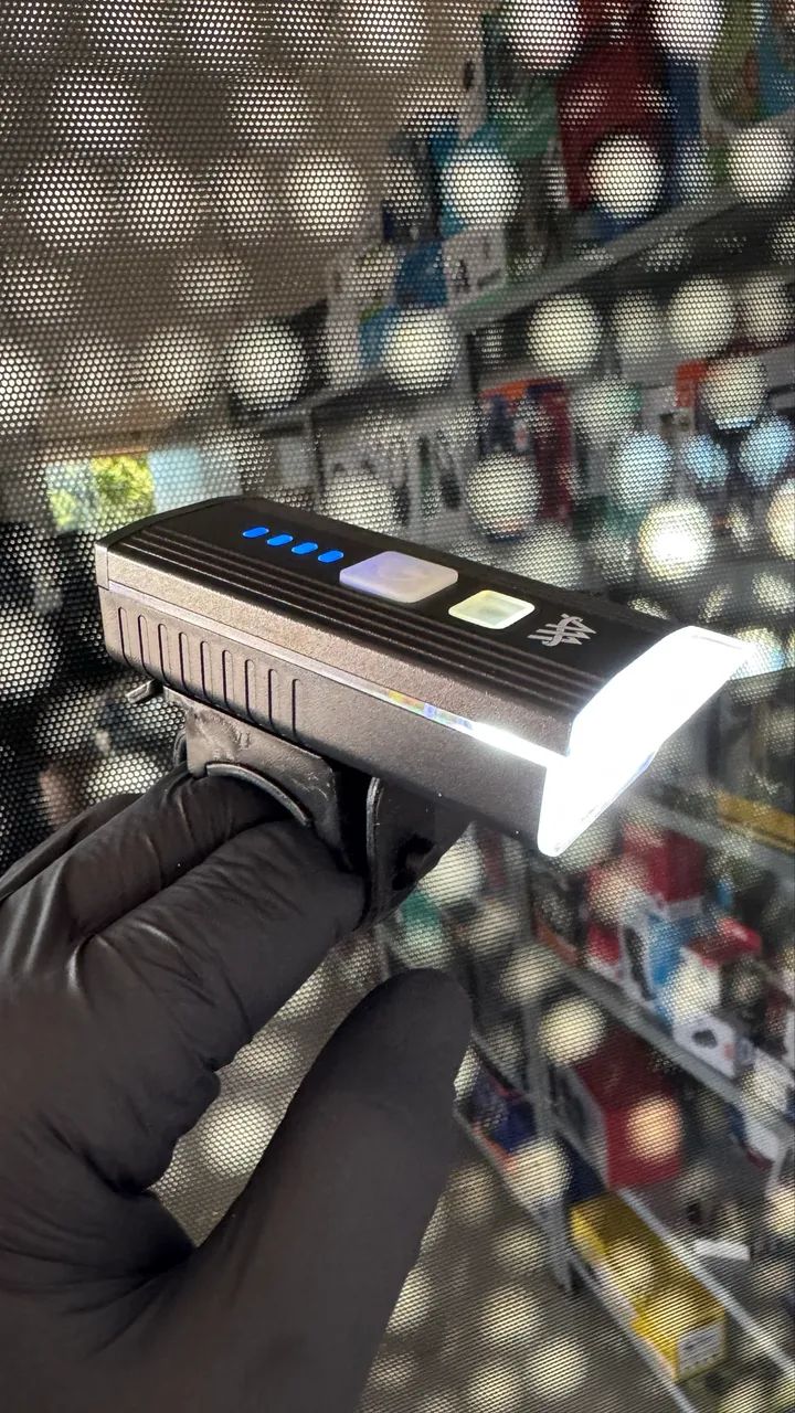 Lanterna para bicicleta com pisca alerta  - Foto 2