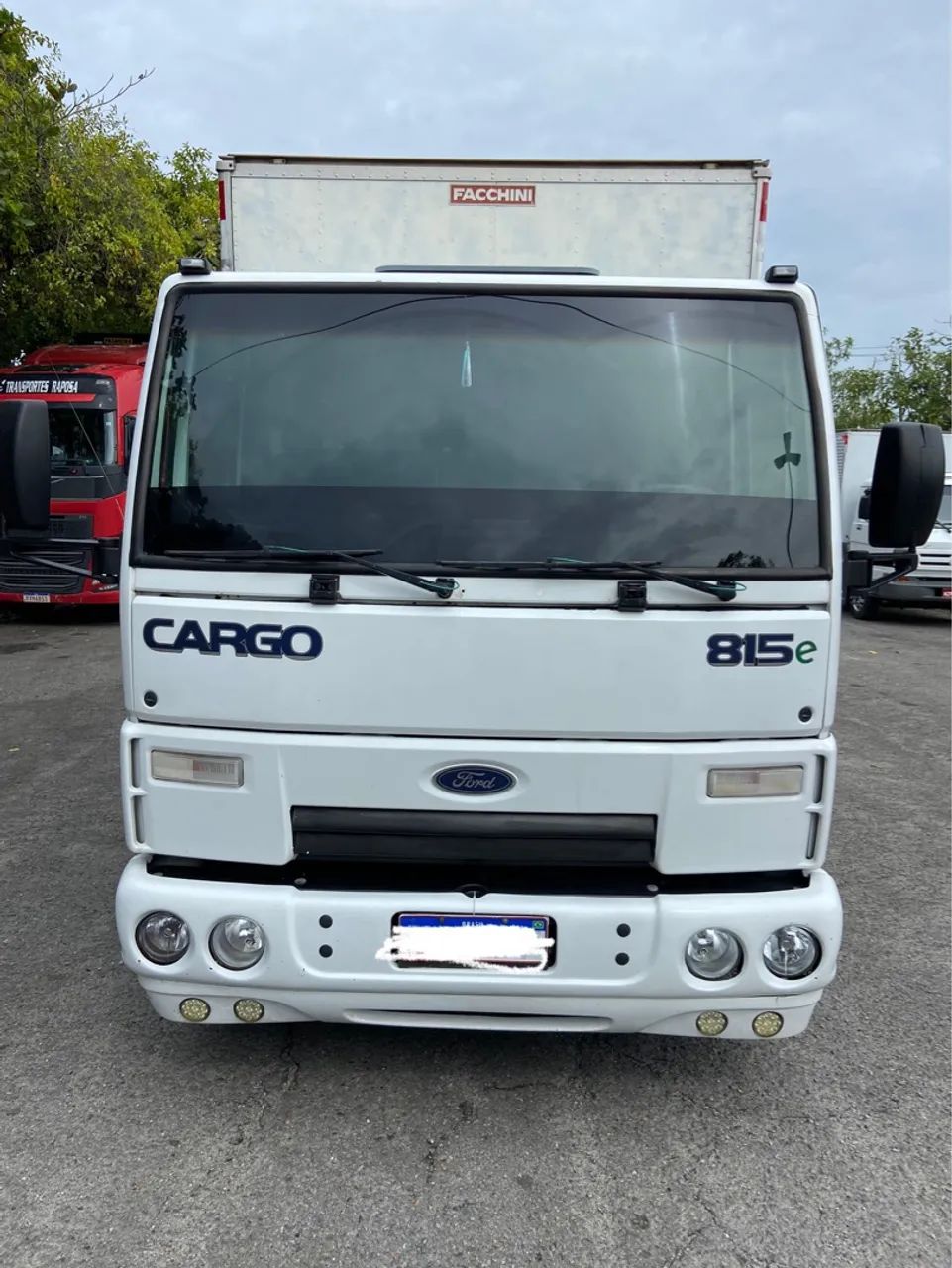 Ford cargo 815e 2009