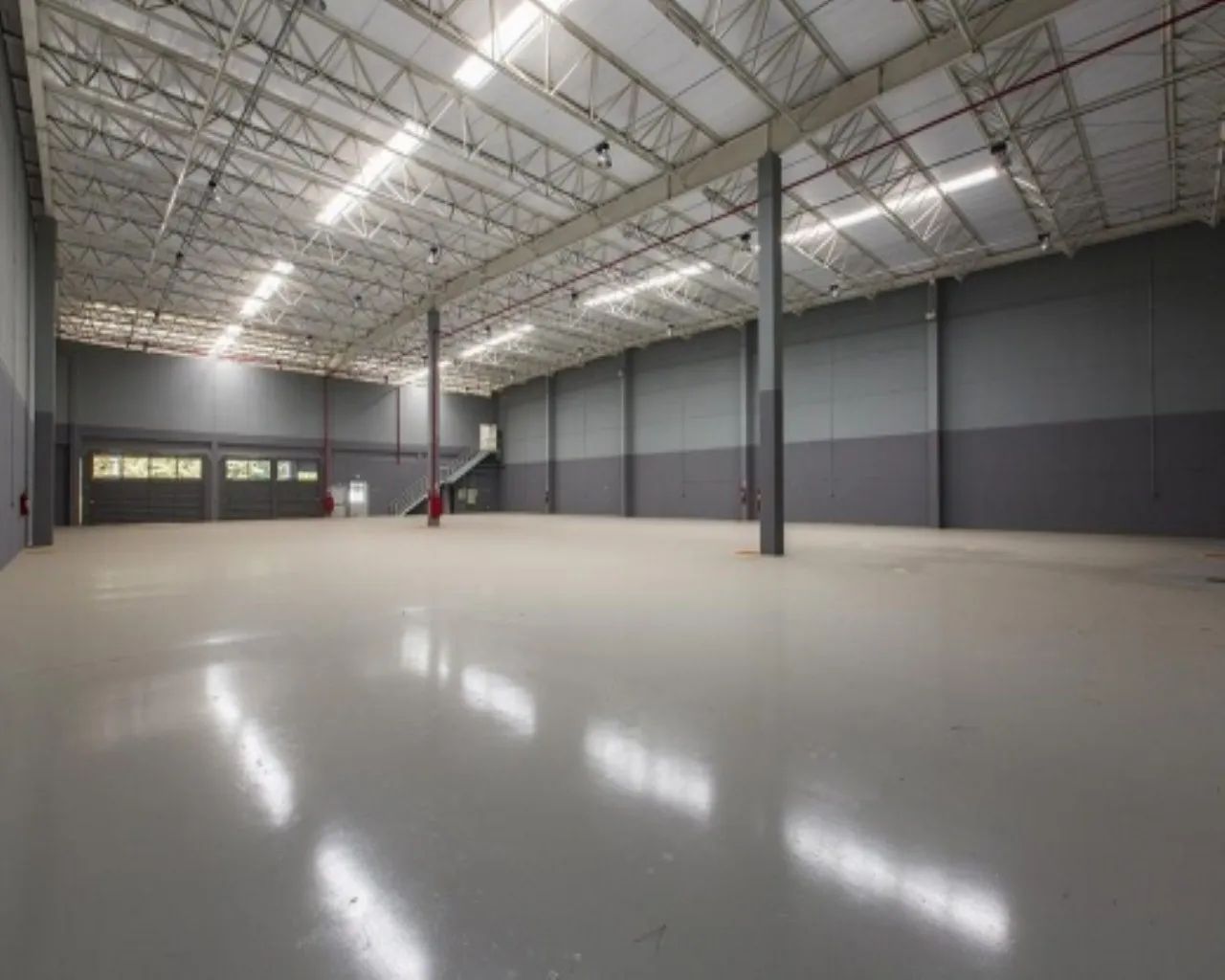 Galpões localizados confira - Foto 2