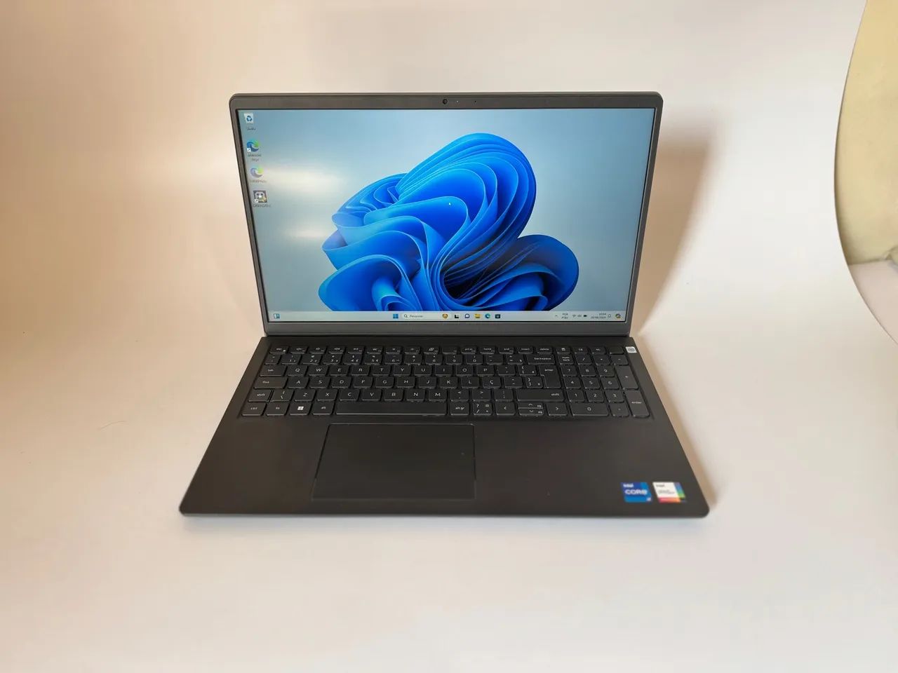 Dell Vostro 3520 - i5 12ªth - SSD 256 GB - 8 GB de RAM - 15? FHD - Foto 2