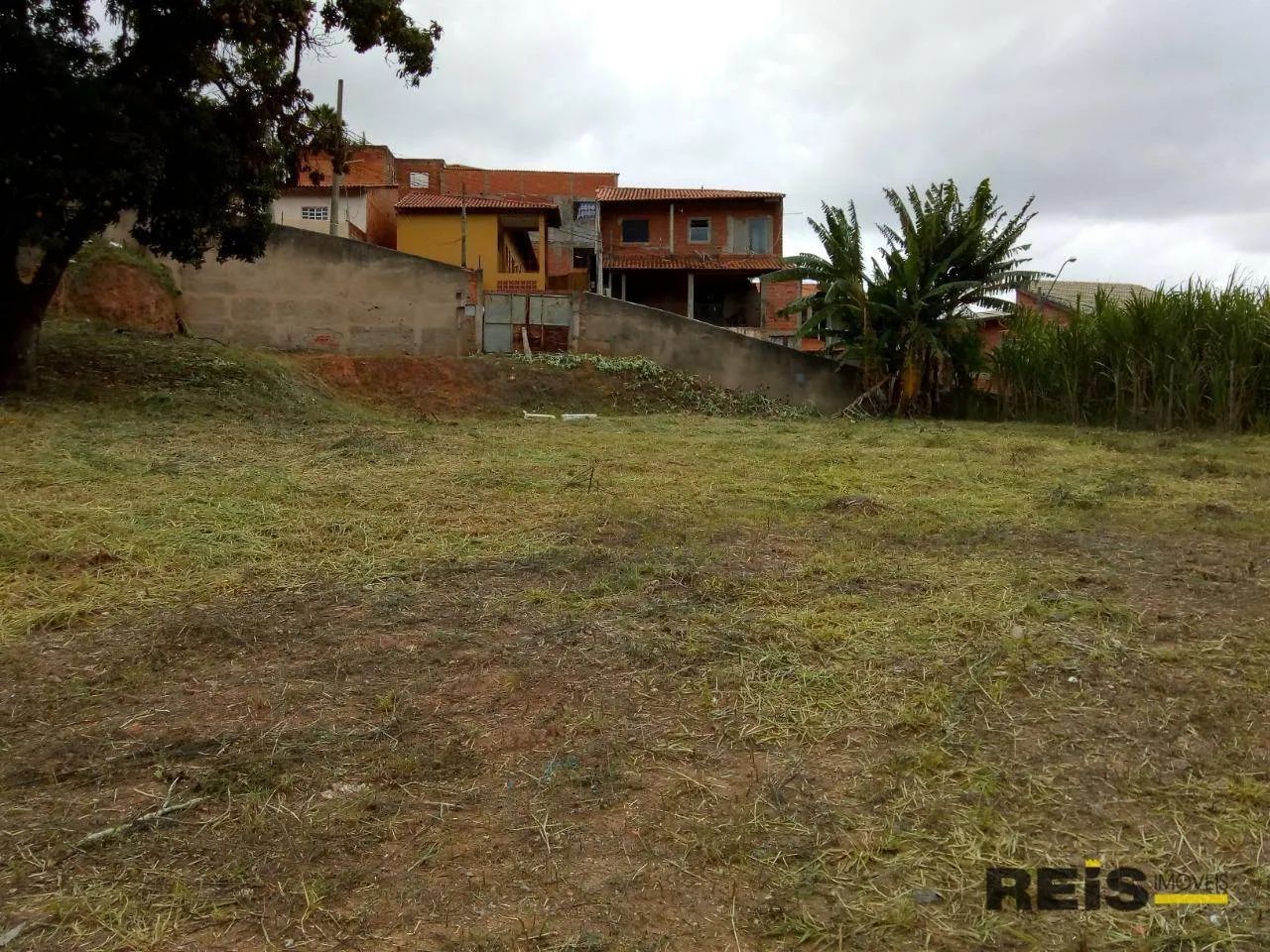 Terreno à venda, 1434 m² por R$ 420.000,00 - Vila Irineu - Votorantim/SP