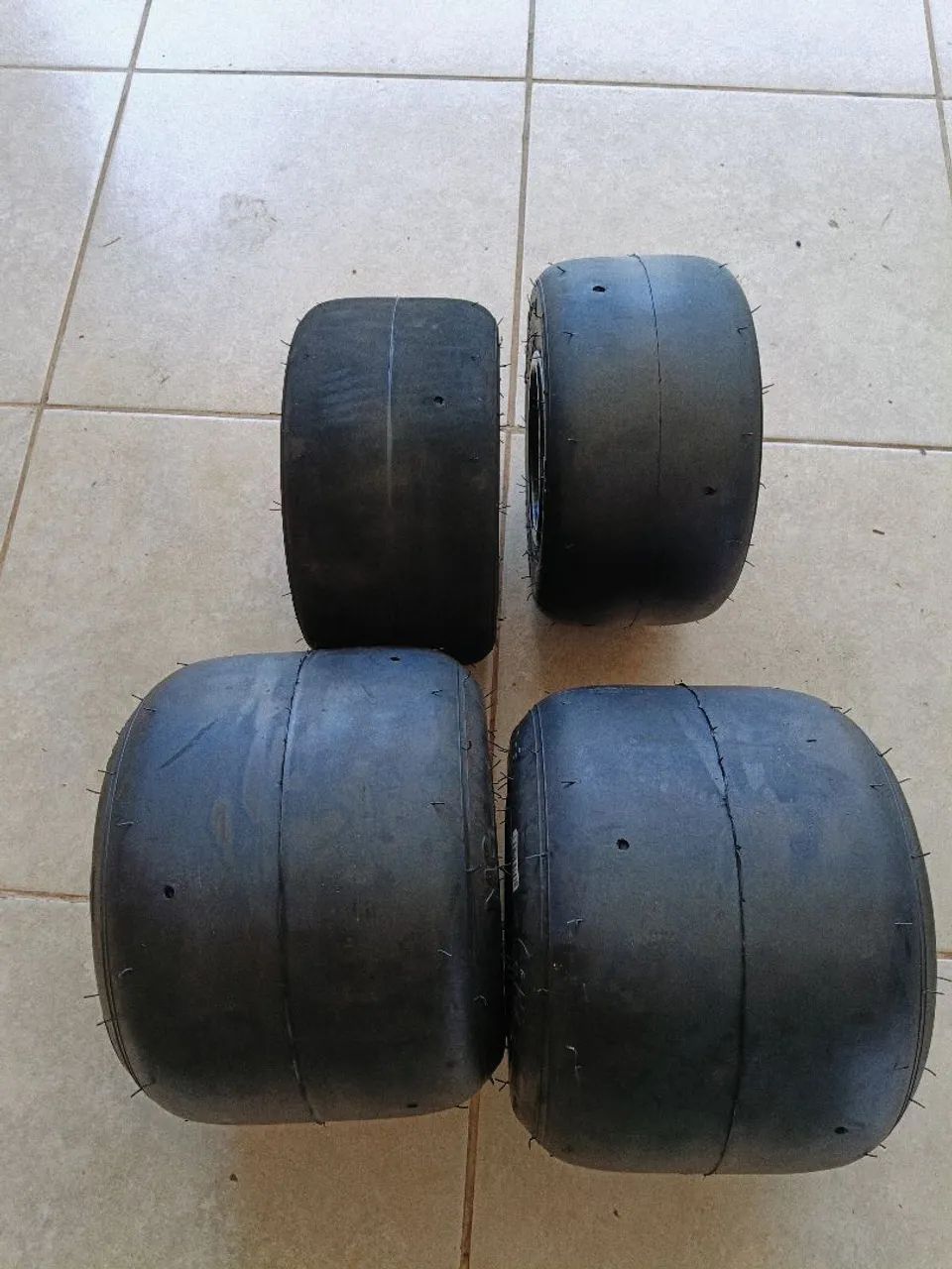 Rodas Mini com pneus SH2 novos!