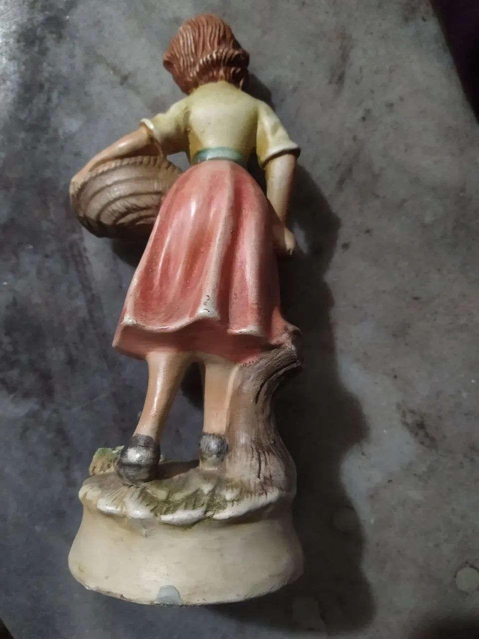 Linda Estatueta de resina importada da Itália  - Foto 2