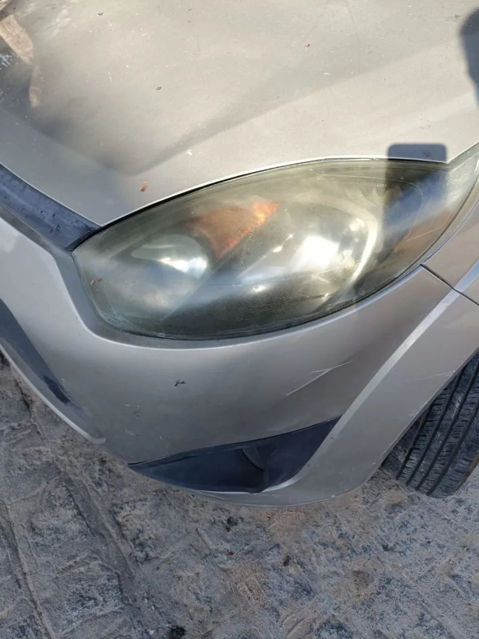 Farol Esquerdo Ford Fiesta 2010/2011