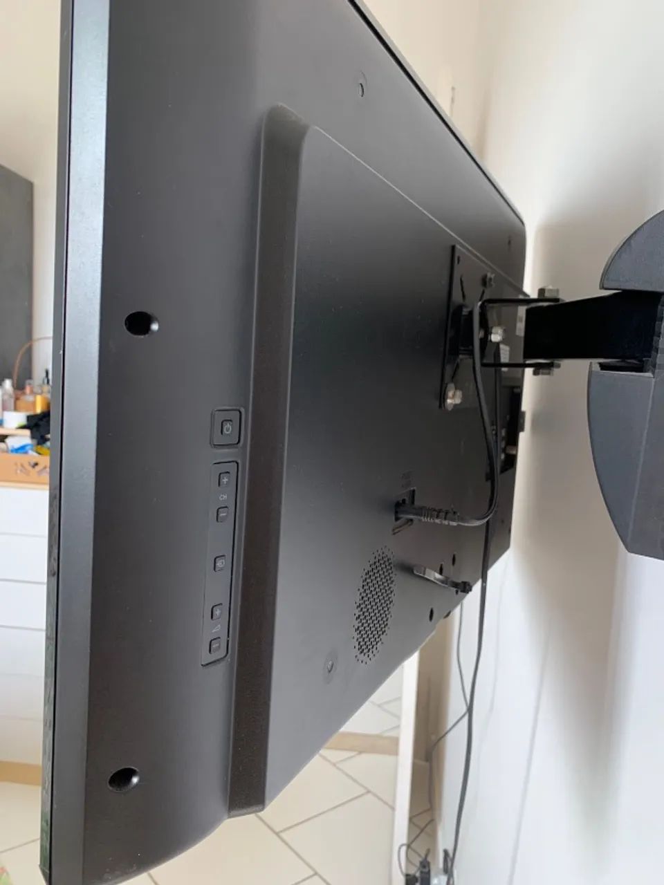 TV Philips 32 polegadas, com Fire TV da Amazon e suporte articulado - Foto 2