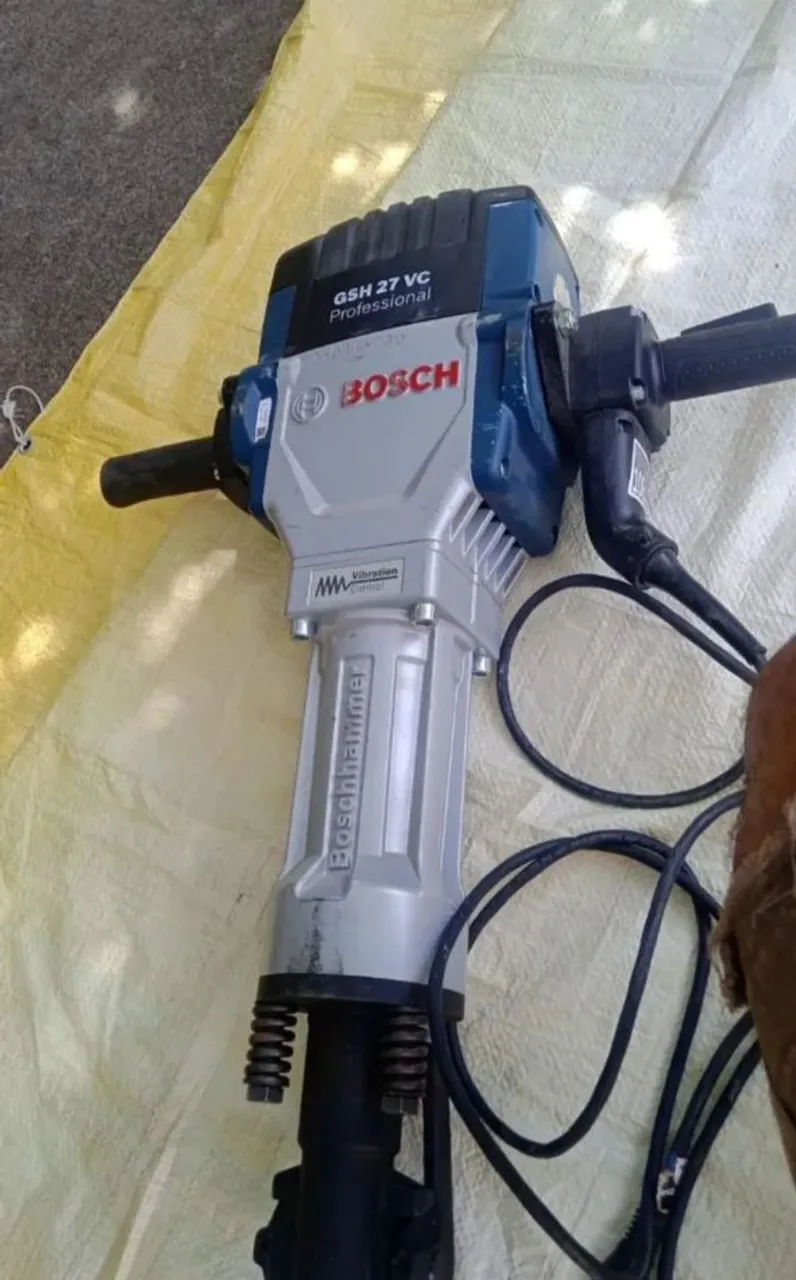 Martelete Demolidor Bosch GSH 27 VC Profissional Aceito troca por MOTO