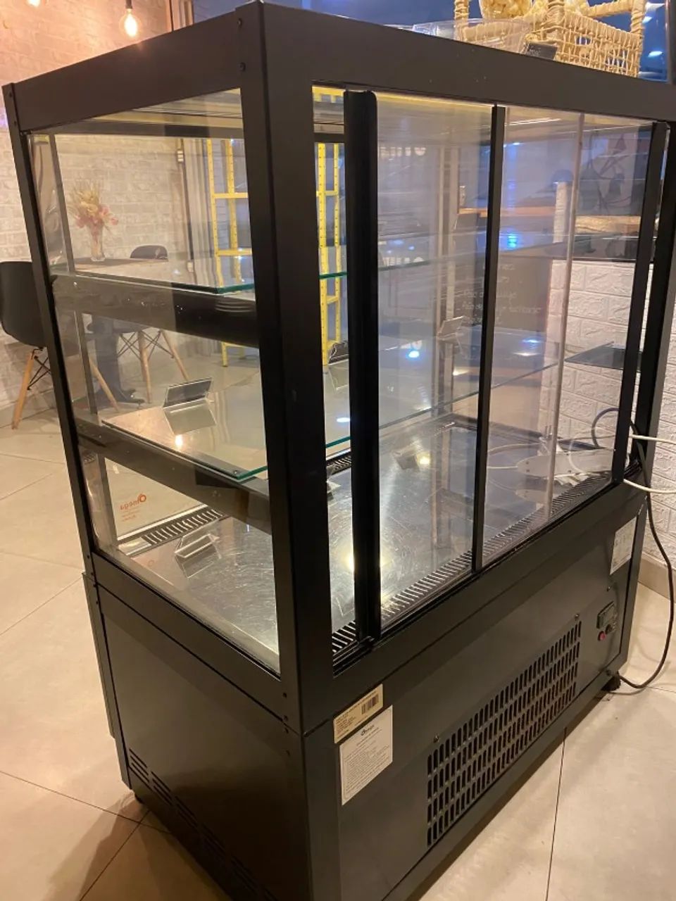 Balcão Refrigerado Ômega - Delta Preto 127v - DBR 1.0 - Foto 3