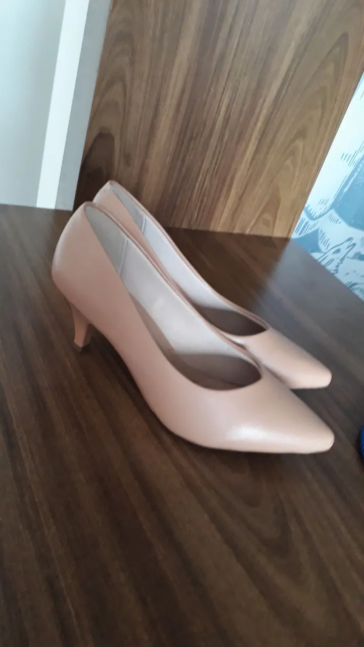 Sapatos scarpin nude