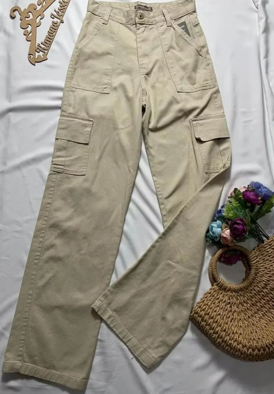 calça cargo bege 