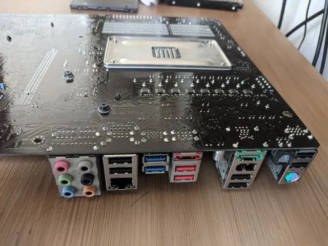 Placa mãe ASUS M5A 99EVO R02 - Defeito não reconhece CPU - Foto 4