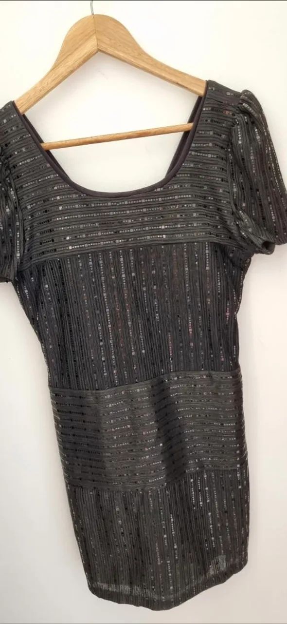 Vestido Preto com brilho P novo!! - Foto 2