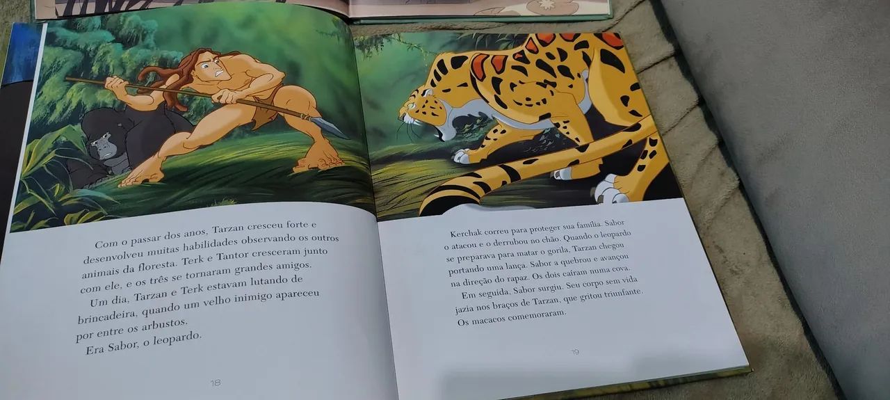 2 livros da Disney Tarzan e a espada era a lei - Foto 3