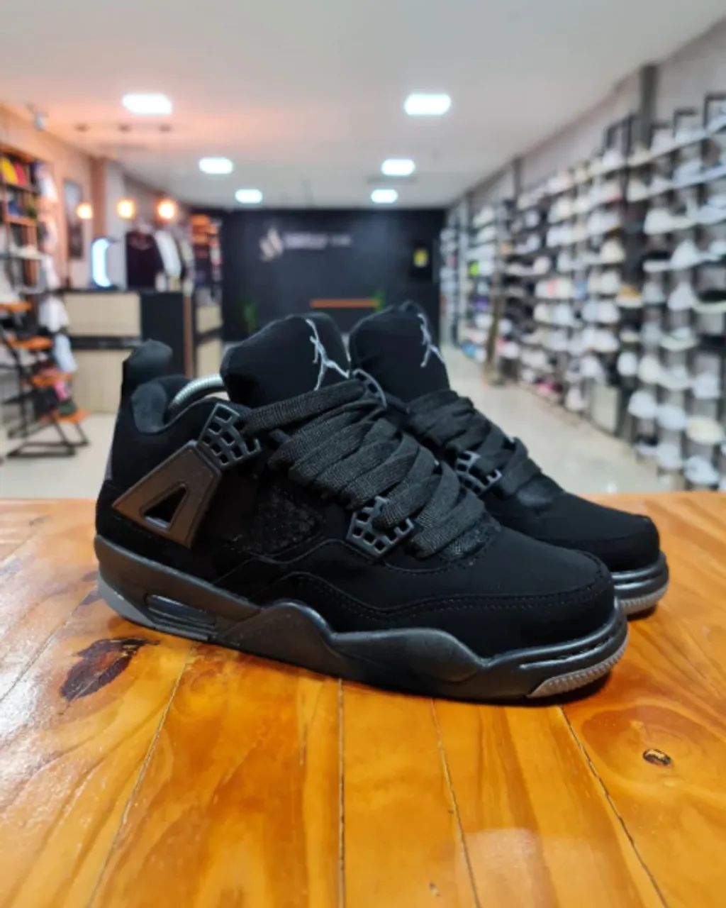 Nike Air Jordan 4 - Preto/Camaleão - Foto 5