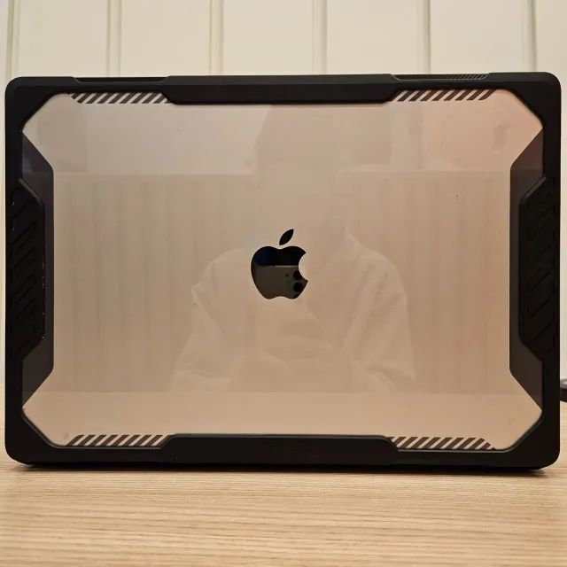 MacBook Pro 16 M1 Pro - 16Gb Ram - 512Gb SSD - Com Capa Protetora