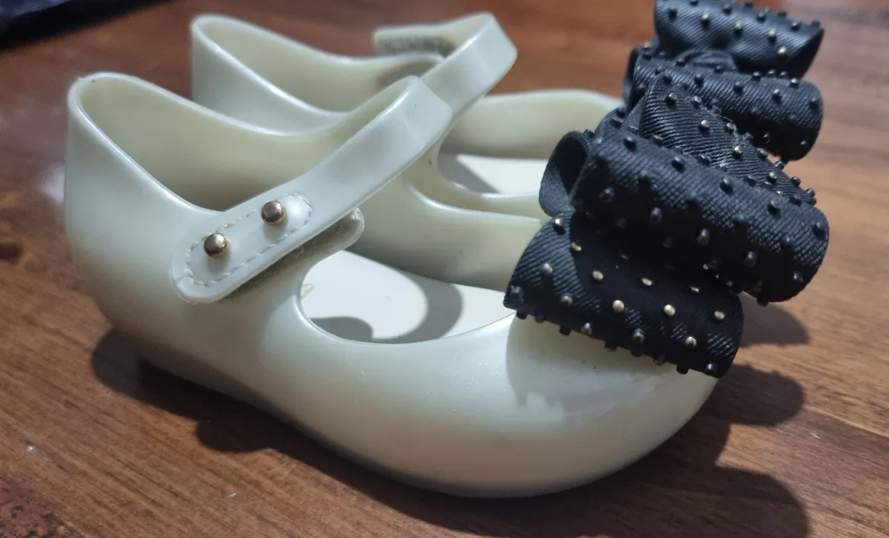 Sandália Infantil Melissa Laço com Detalhes