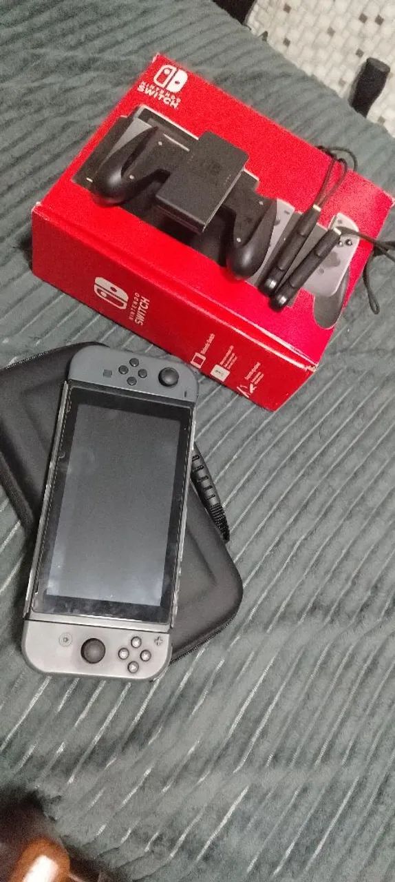 Nintendo Switch seminovo V1 na caixa com todos os acessórios troco em oled dou volta 